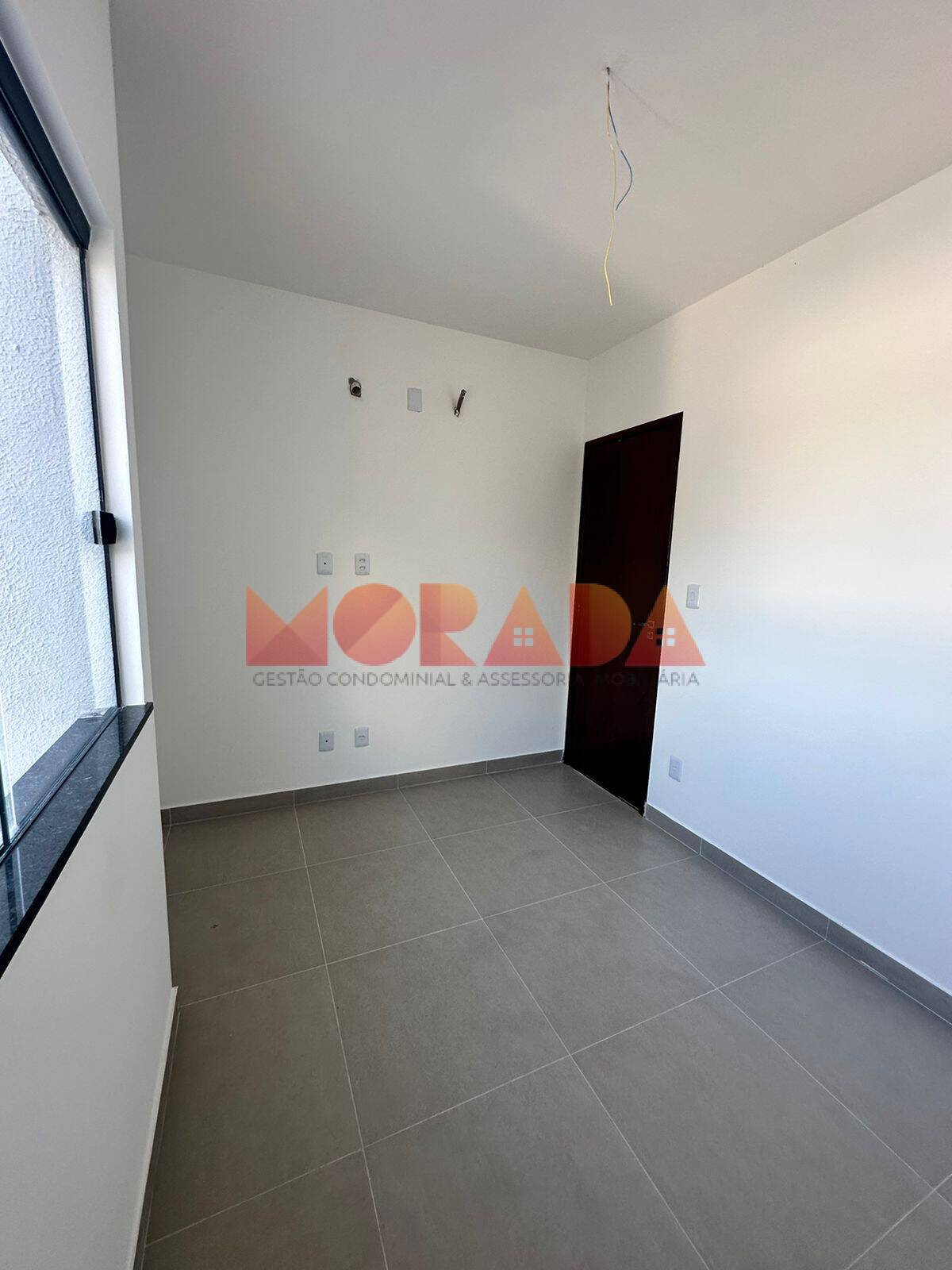 Casa à venda com 3 quartos, 97m² - Foto 3
