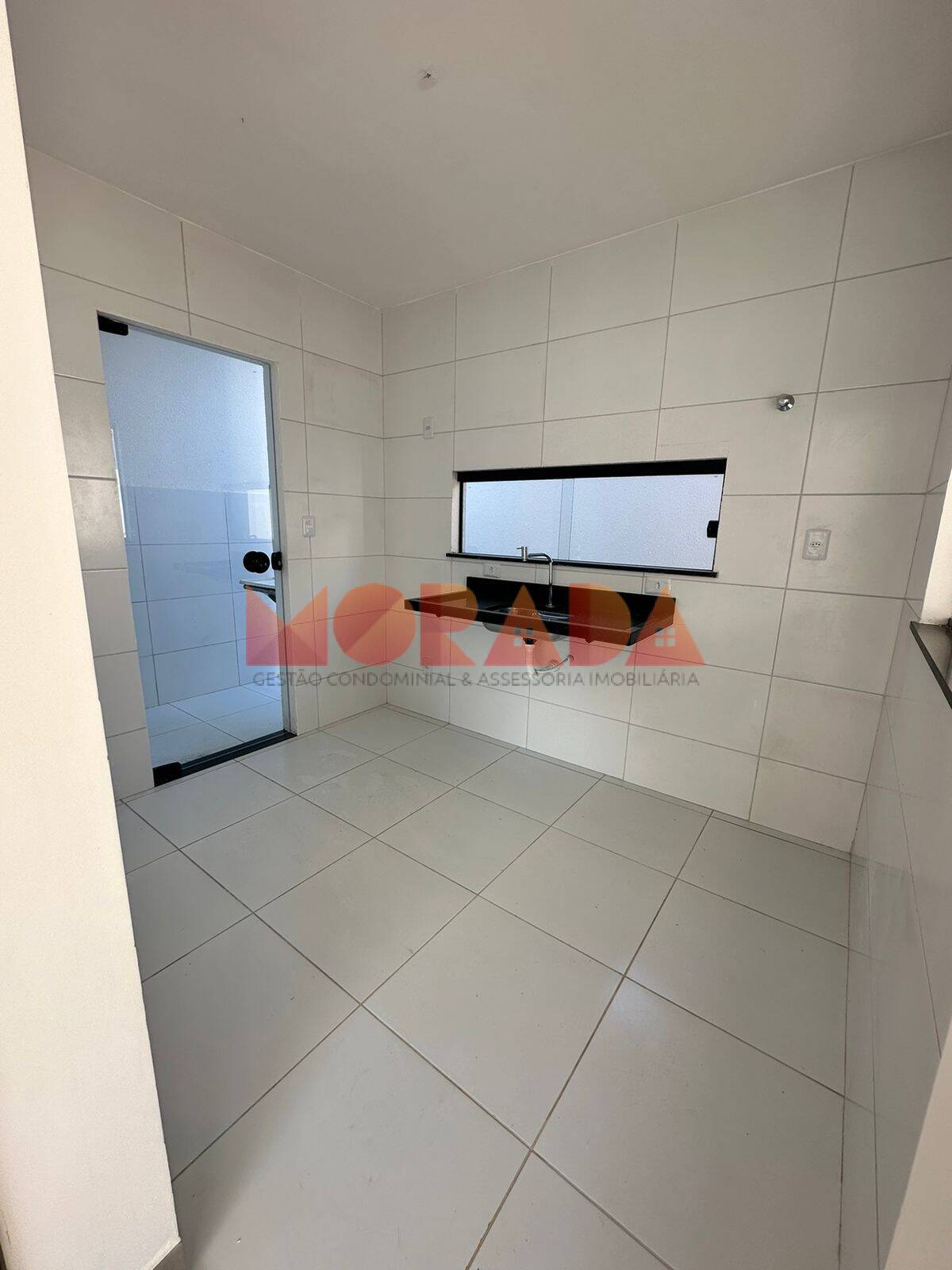 Casa à venda com 3 quartos, 97m² - Foto 4